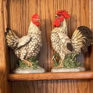 Homco Rooster & Hen Chickens 1446 Set of 2 Country Farmhouse Vintage Figurine